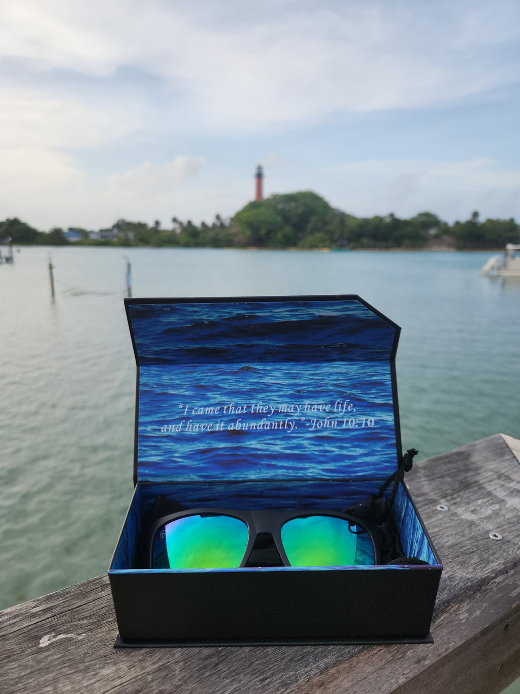 "St. John" Cruise-Shader Floating Sunglasses