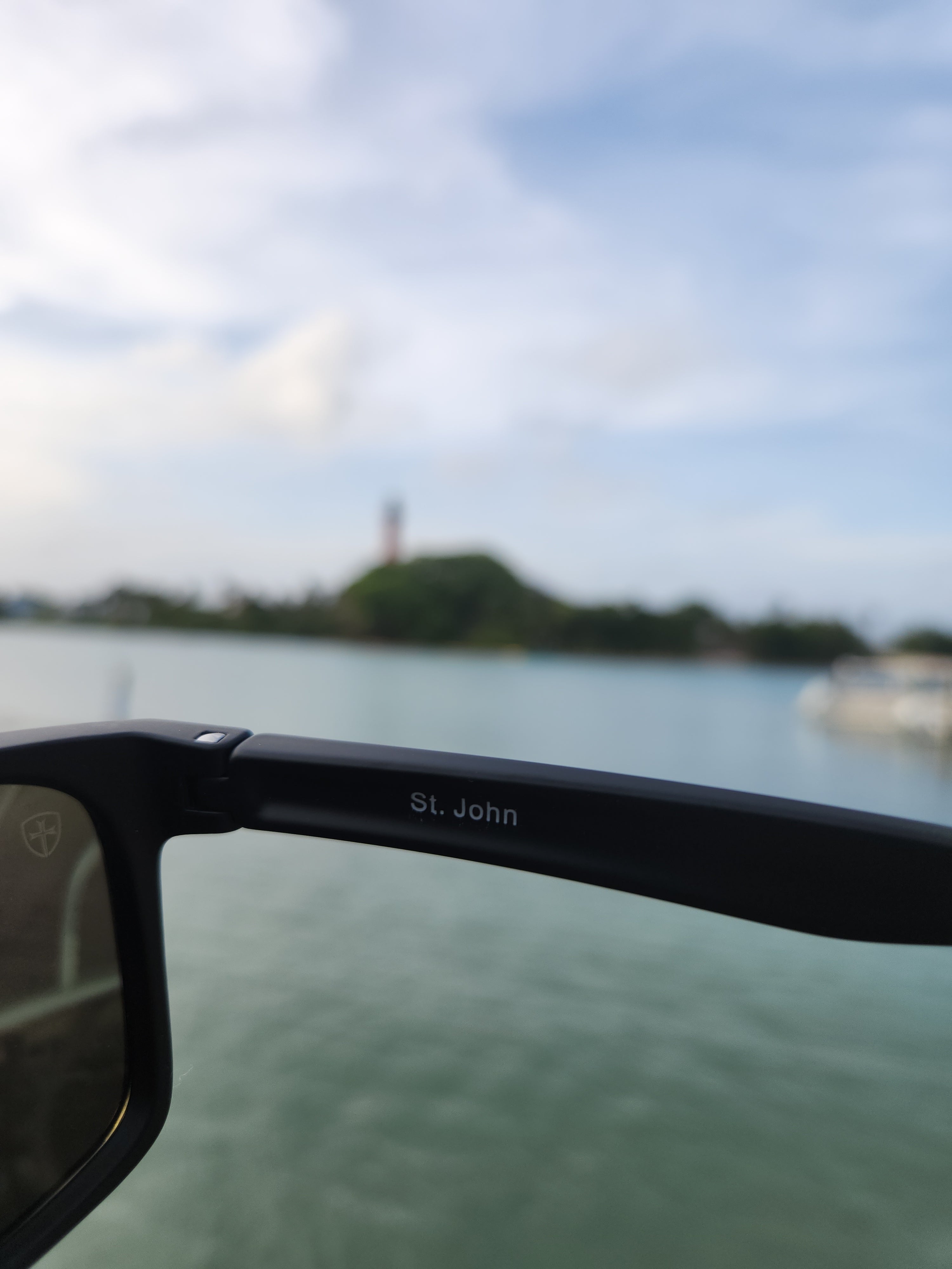 "St. John" Cruise-Shader Floating Sunglasses