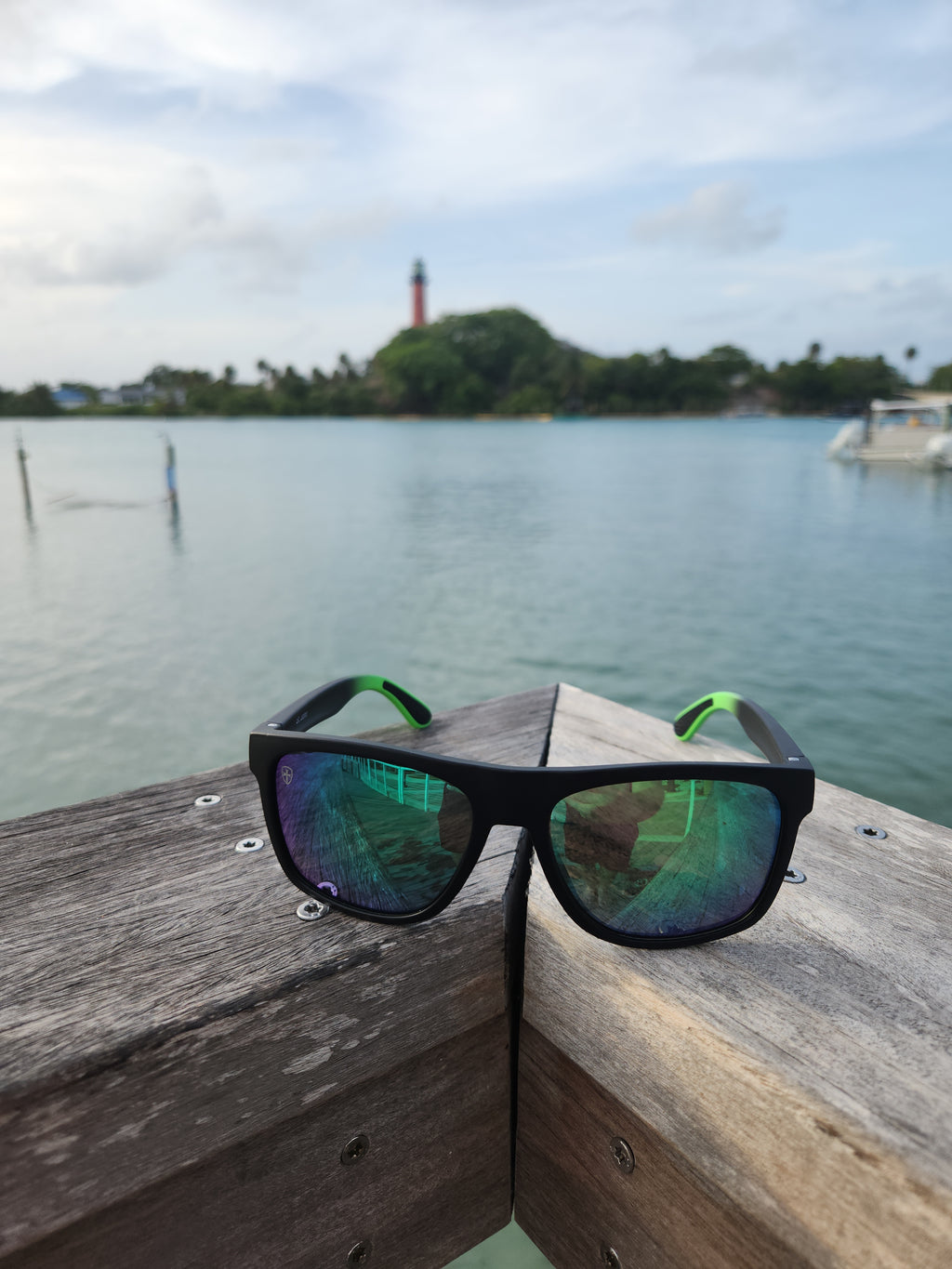 "St. John" Cruise-Shader Floating Sunglasses
